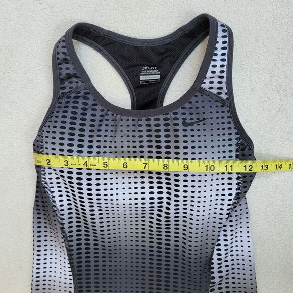 Nike dri fit work out top small black and white, non padded built in bra - Picture 5 of 6